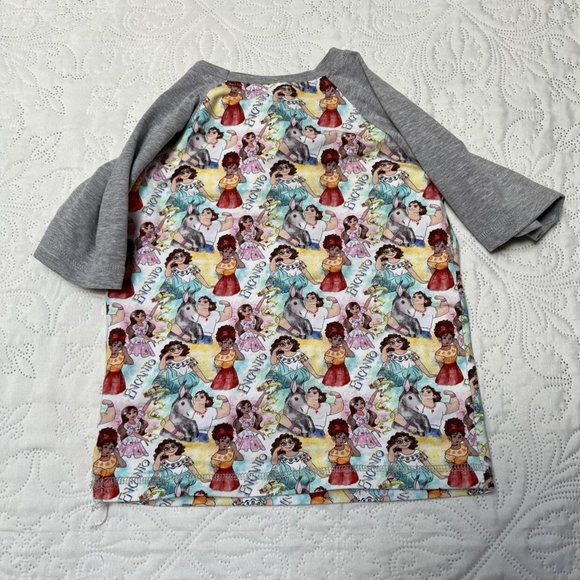 KPea Custom Encanto Raglan Tee Size 6 - Picture 3 of 7